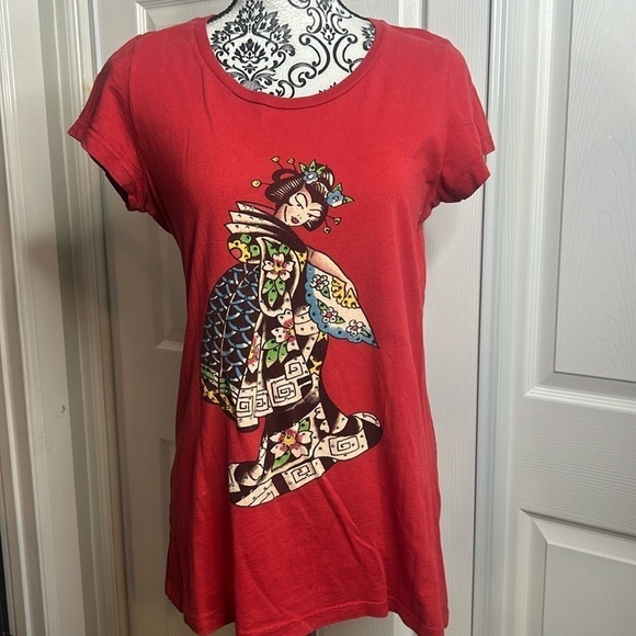 Ed Hardy Red geisha T Shirt Graphic Beautiful M Asian - Picture 1 of 7